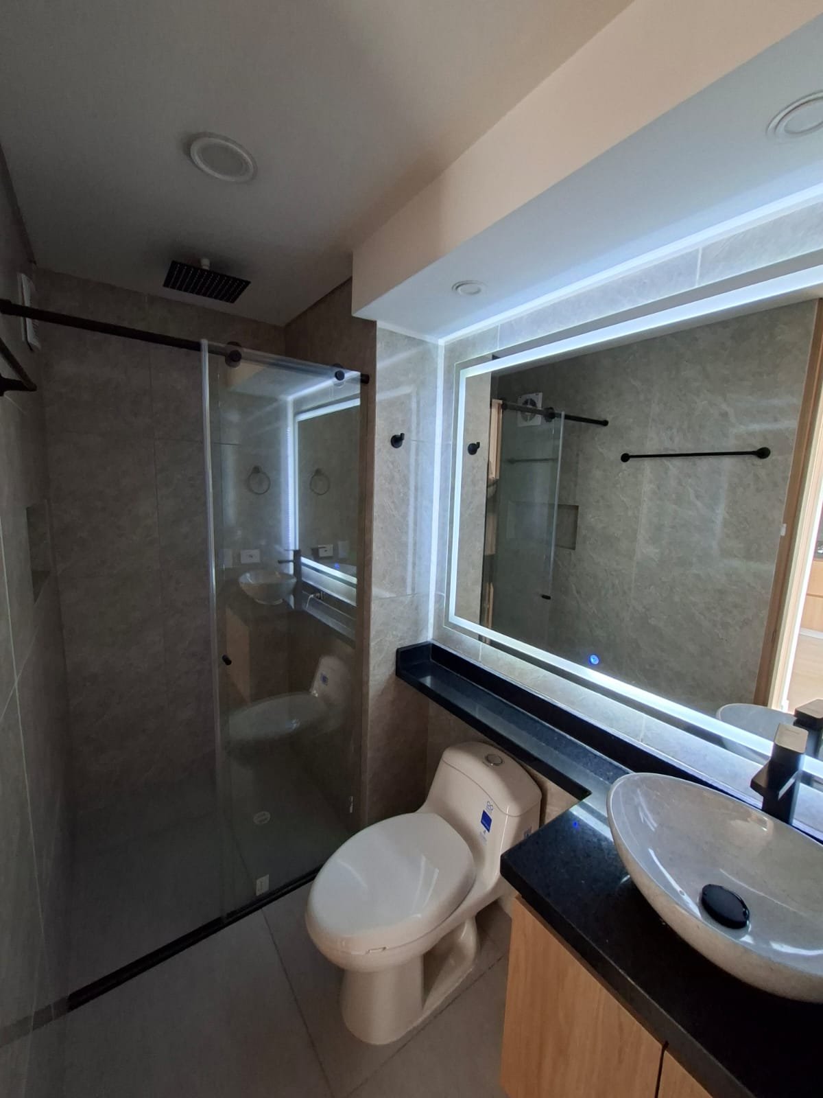 Apartamento Bogotá — detalle de carpintería